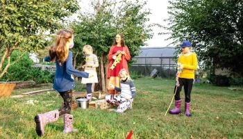 Prairie Moon Waldorf School - Lawrence