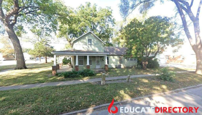 Big Red Apple Preschool Co-Op - Perry