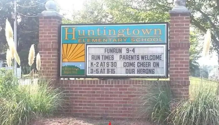 Huntingtown Elementary School - Huntingtown