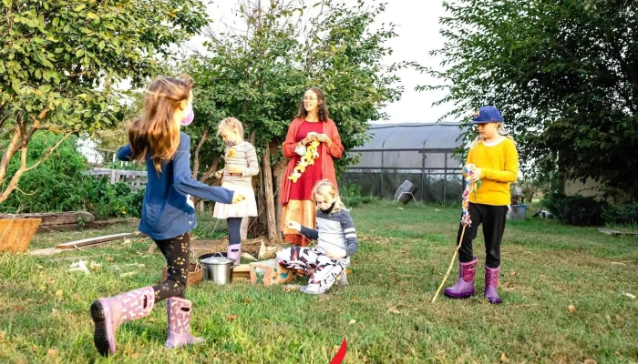 Prairie Moon Waldorf School - Lawrence